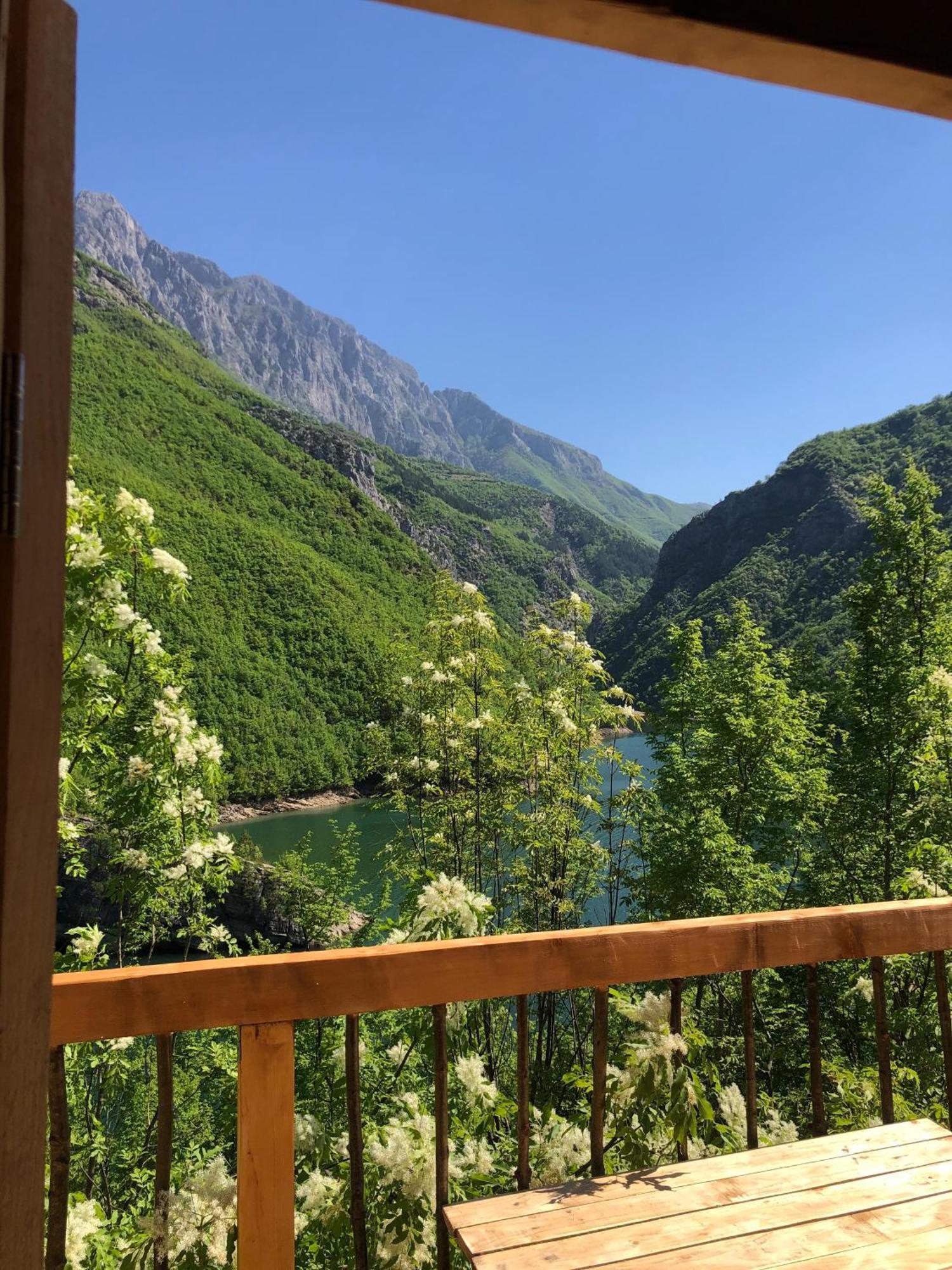 Twin Villas Komani Lake Экстерьер фото