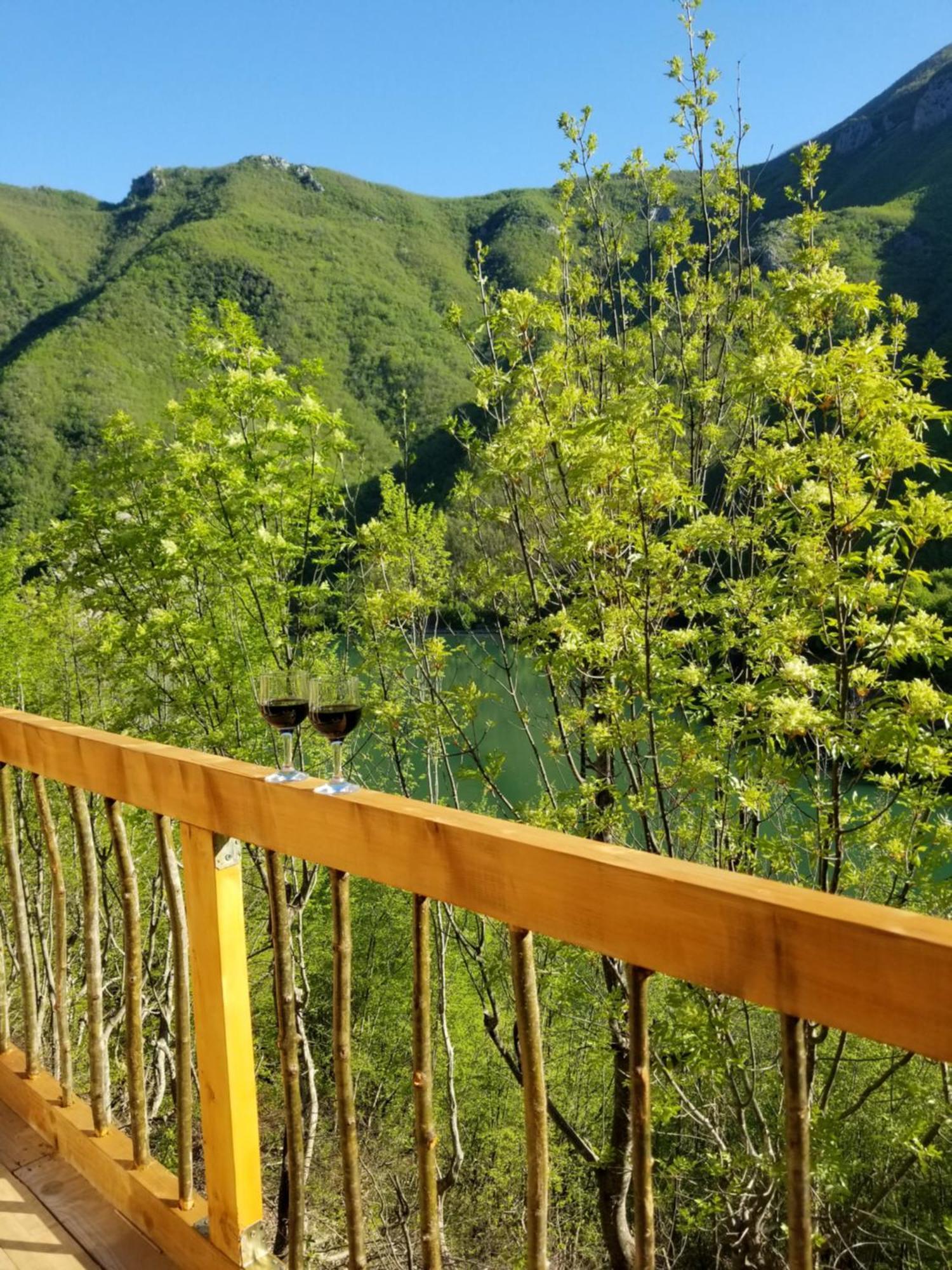 Twin Villas Komani Lake Экстерьер фото